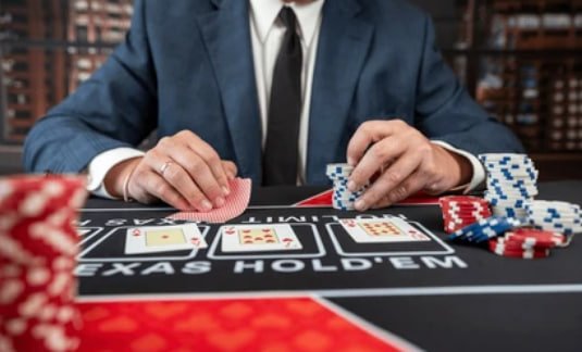 lv66game VIP Diamond Member ကစားသမား APP မှ Cashback Reward Claim ပြုလုပ်ပြီး Wave Money ဖြင့် MMK ငွေထုတ်နေသည့် မြင်ကွင်း